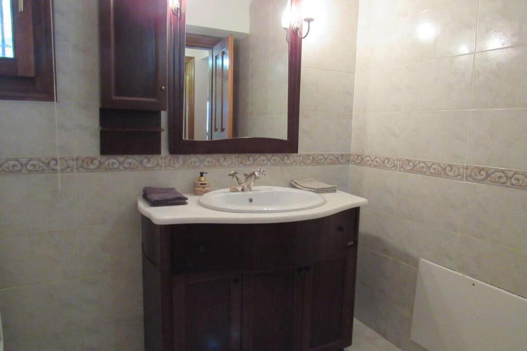 Christie'S Ground Floor Apartment By The Sea Kato Gatzea Dış mekan fotoğraf